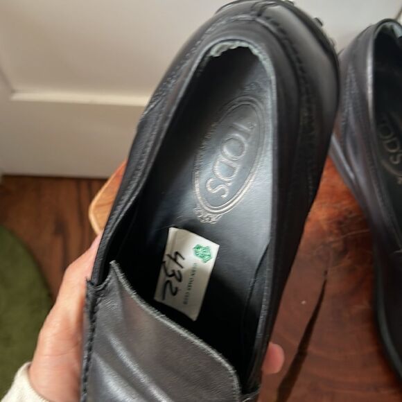 Tod’s Driving Loafers - Picture 3 of 12
